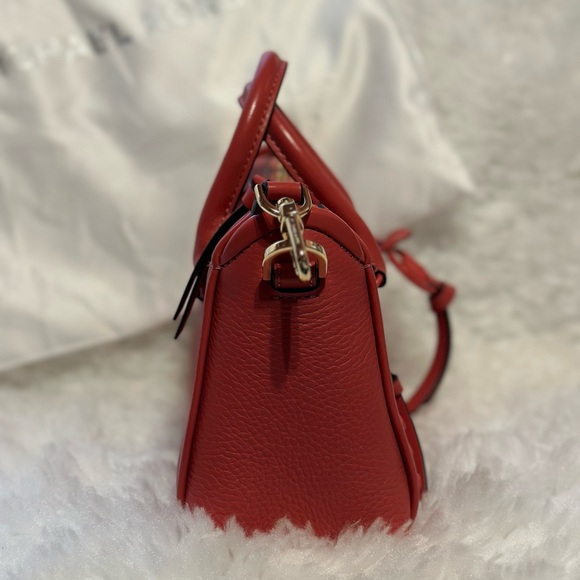 Michael Kors Retail Handbag with Crossbody Strap - Picture 3 of 13